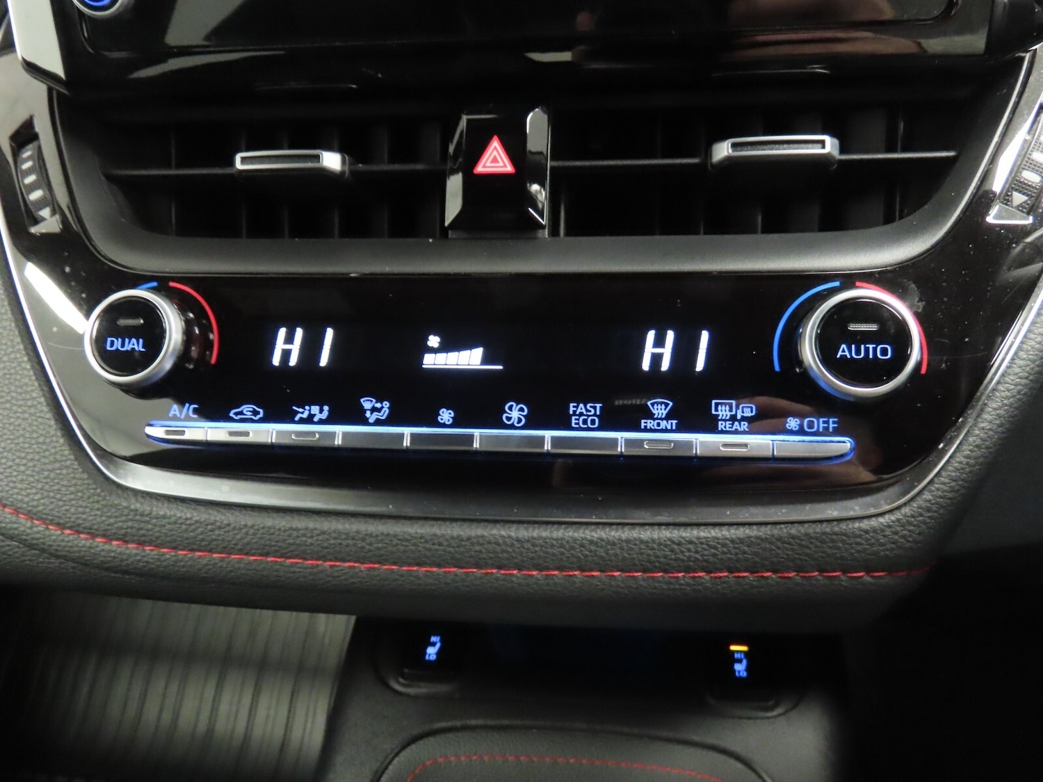 Used Toyota Corolla 2019 for sale - 76652640: Photo 22