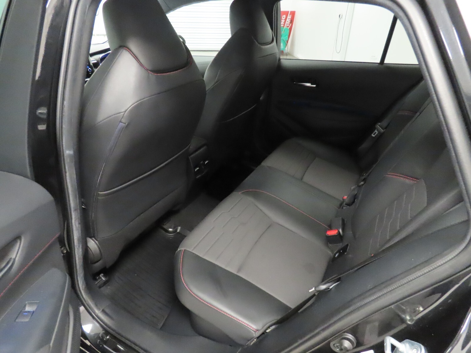 Used Toyota Corolla 2019 for sale - 76652640: Photo 35