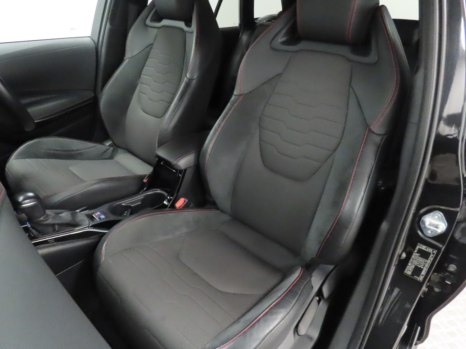 Used Toyota Corolla 2019 for sale - 76652640: Photo 38