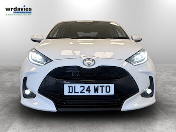 Used Toyota Yaris 2024 for sale - 77803800: Photo