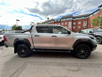 Used Toyota Hilux 2025 for sale - 78456418: Photo