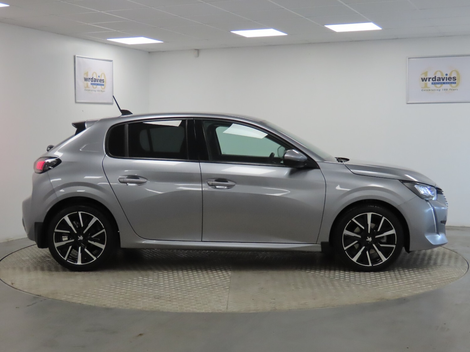 Used Peugeot 208 2020 for sale - 76766166: Photo 8