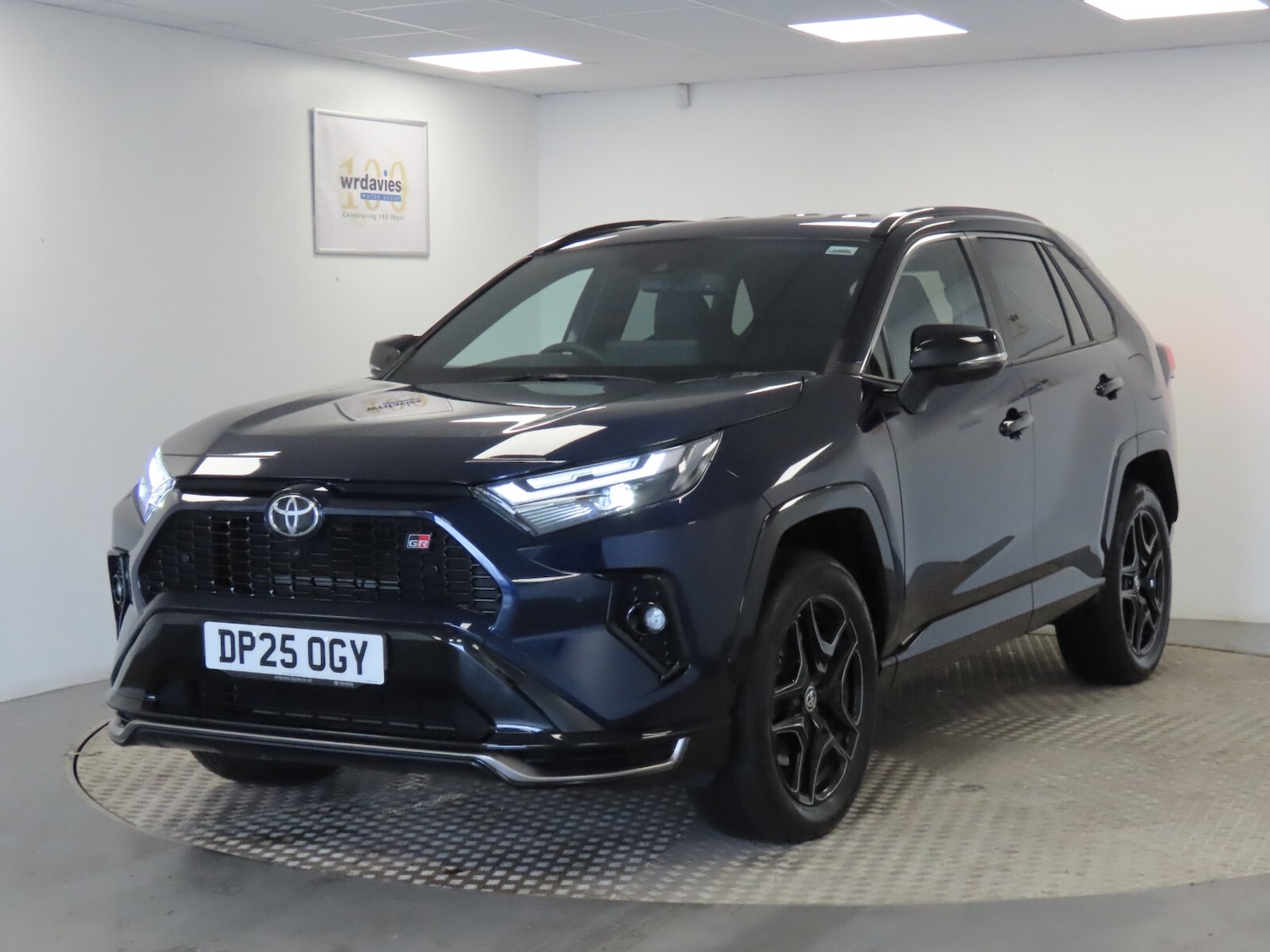 Used Toyota RAV4 2025 for sale - 77600302: Photo 3