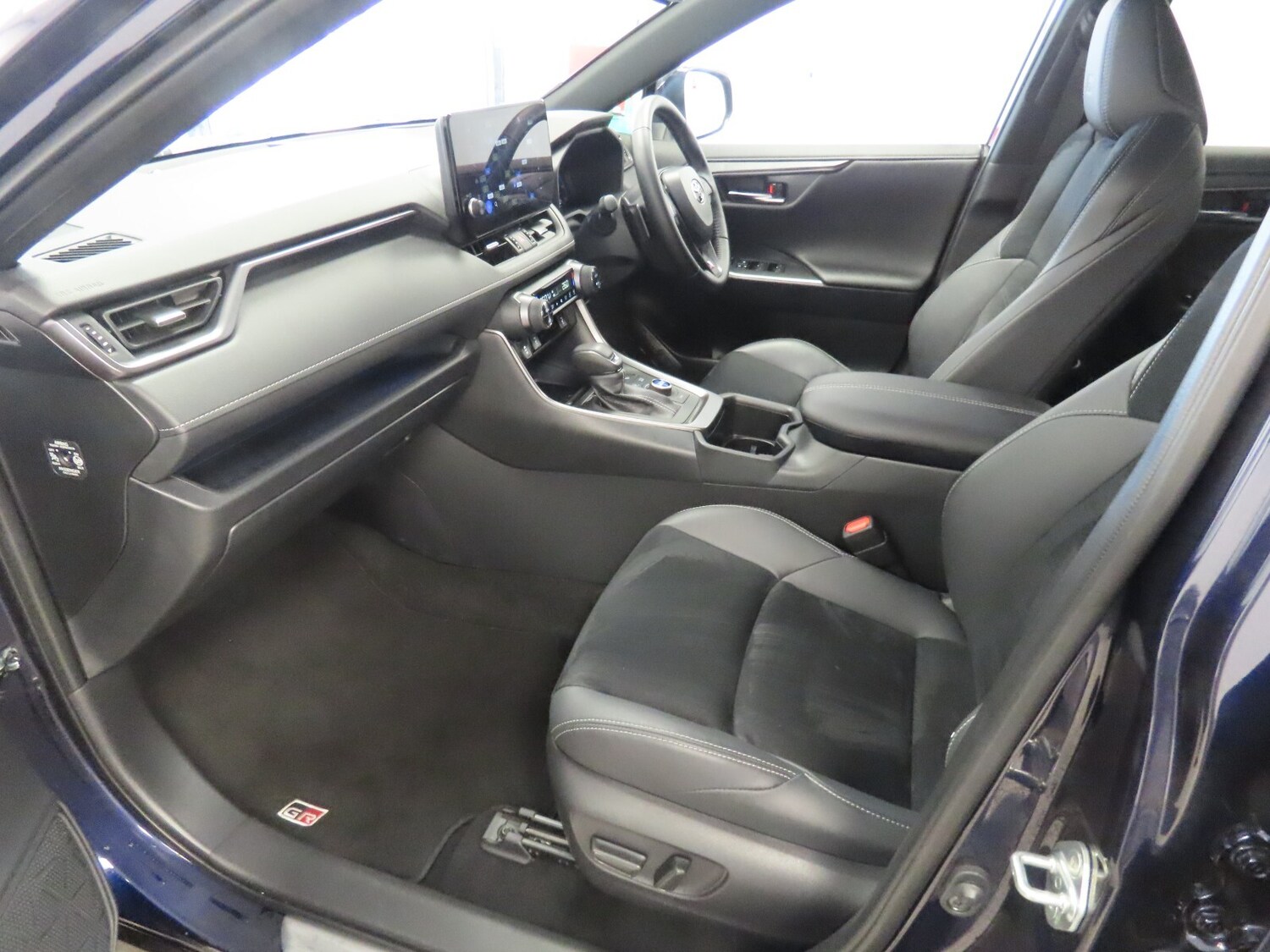 Used Toyota RAV4 2025 for sale - 77600302: Photo 40