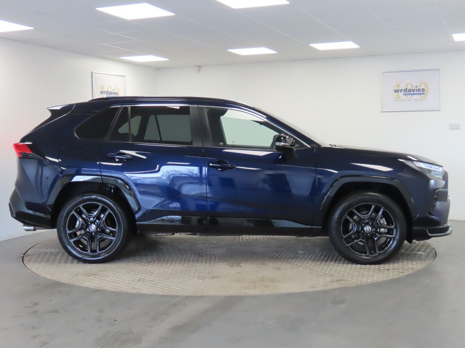 Used Toyota RAV4 2025 for sale - 77600302: Photo 8