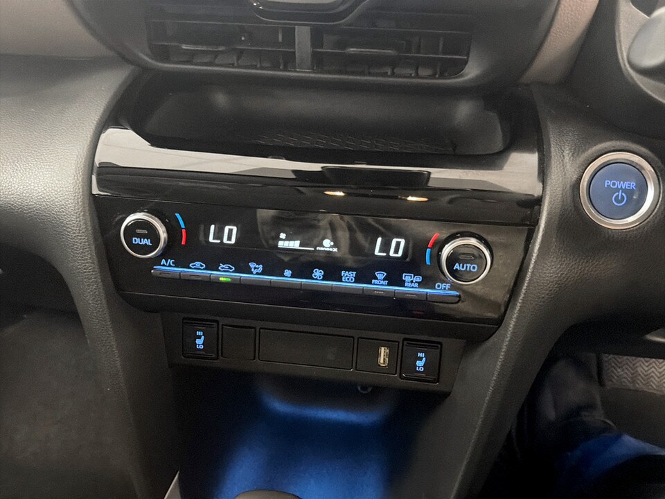 Used Toyota Yaris Cross 2023 for sale - 77965170: Photo 30