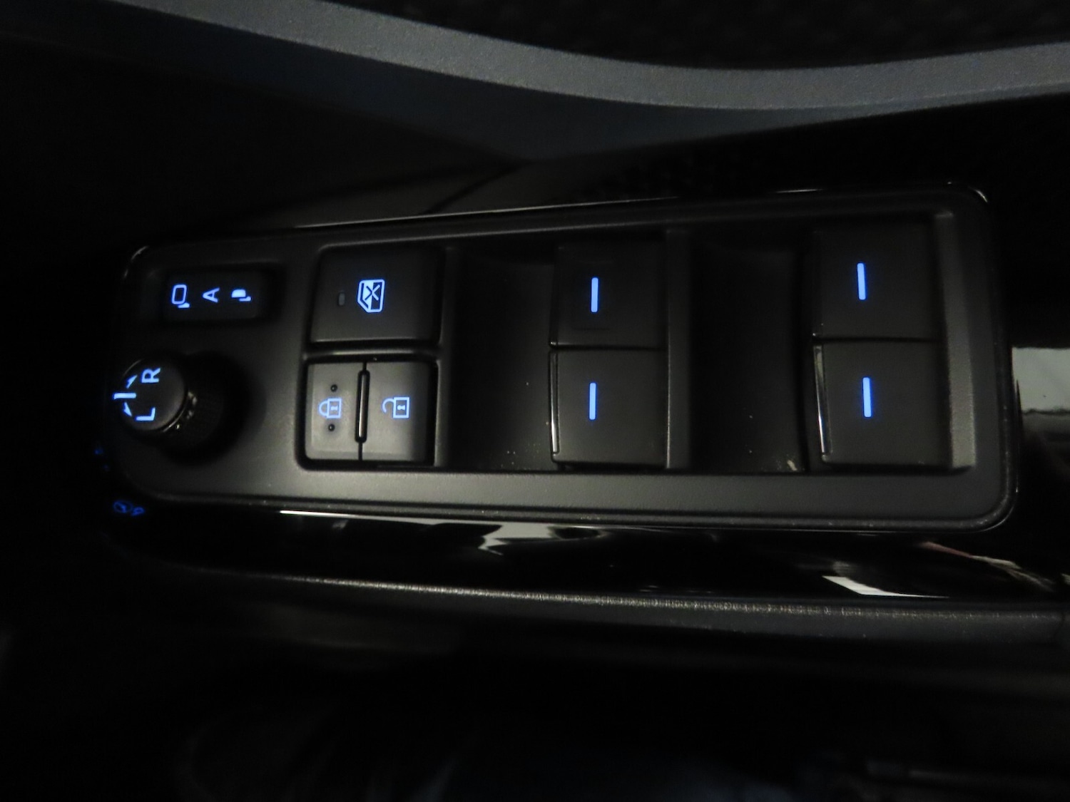 Used Toyota C-HR 2021 for sale - 77339298: Photo 30