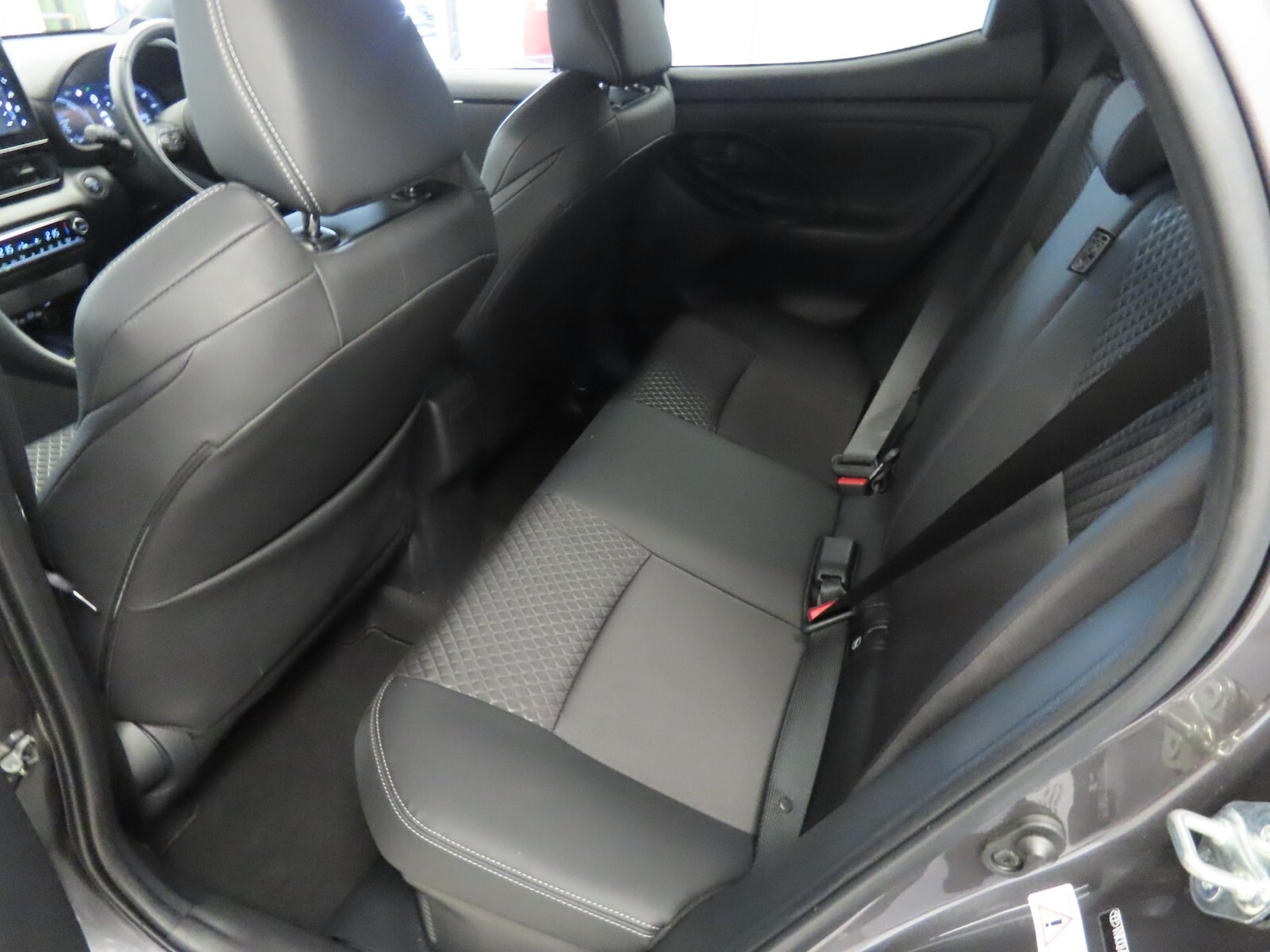 Used Toyota Yaris 2024 for sale - 77413871: Photo 36