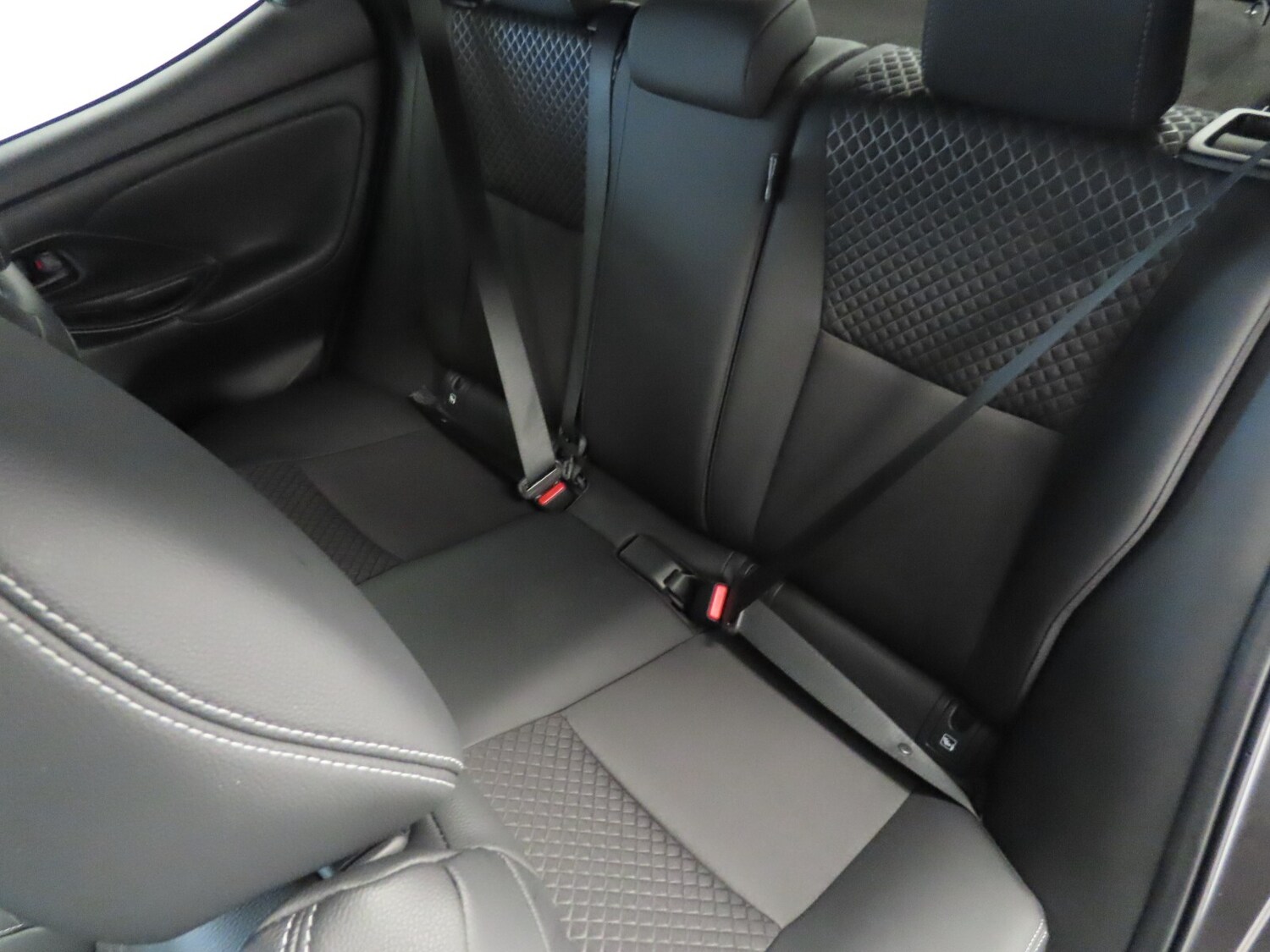 Used Toyota Yaris 2024 for sale - 77413871: Photo 37