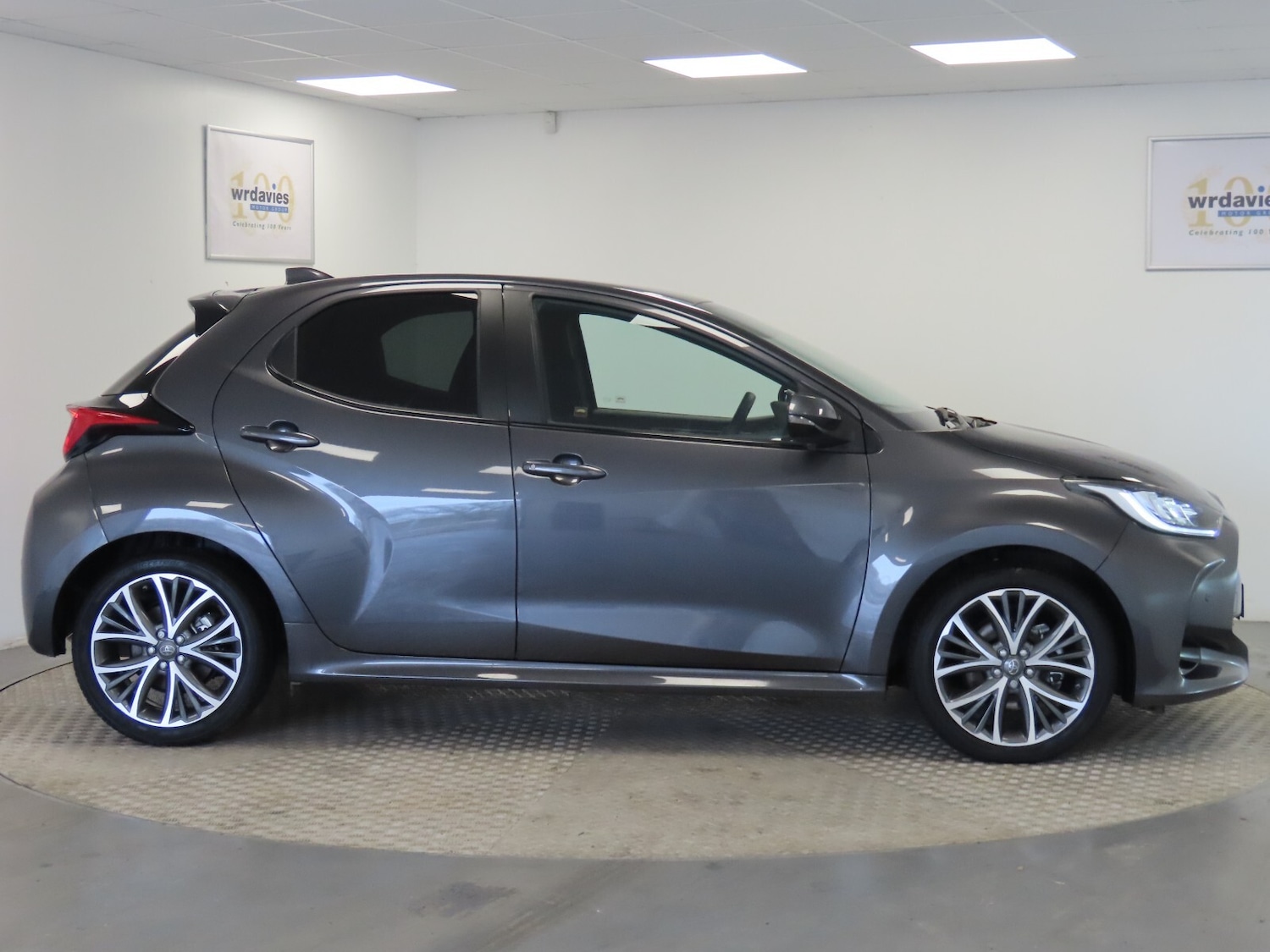 Used Toyota Yaris 2024 for sale - 77413871: Photo 8