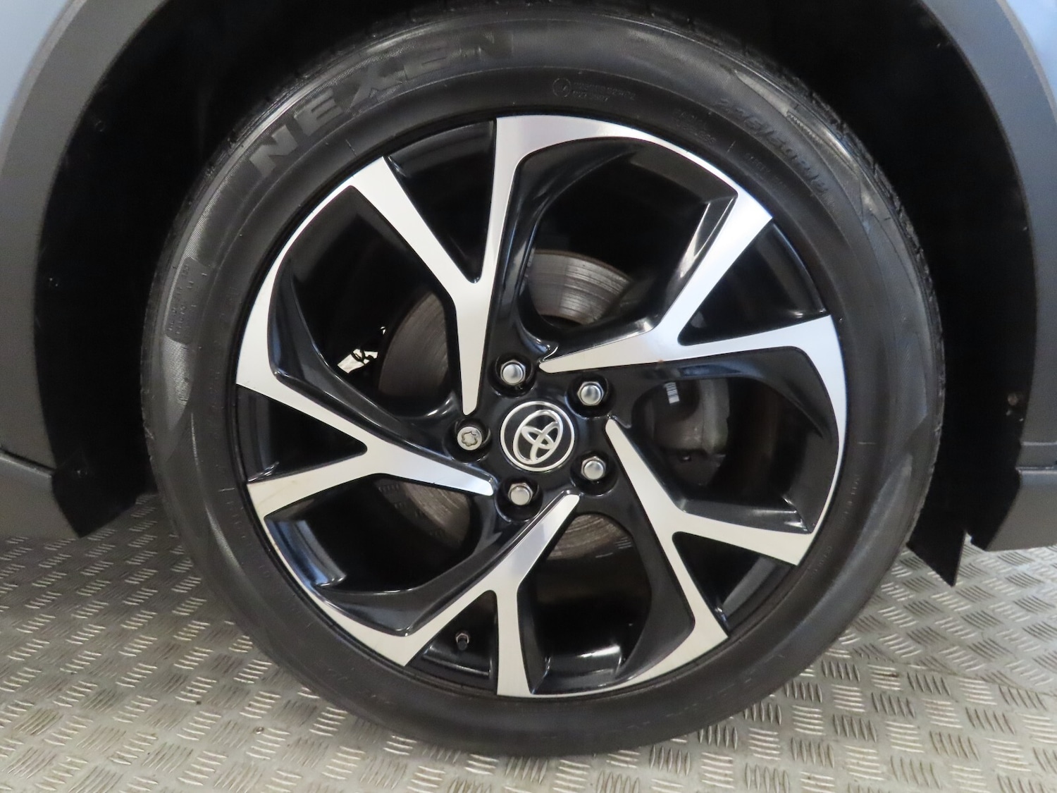 Used Toyota C-HR 2021 for sale - 76766176: Photo 10