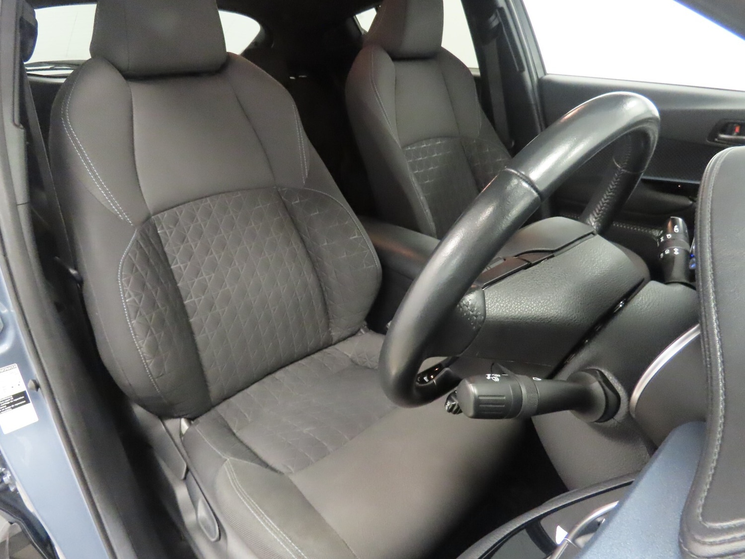 Used Toyota C-HR 2021 for sale - 76766176: Photo 16