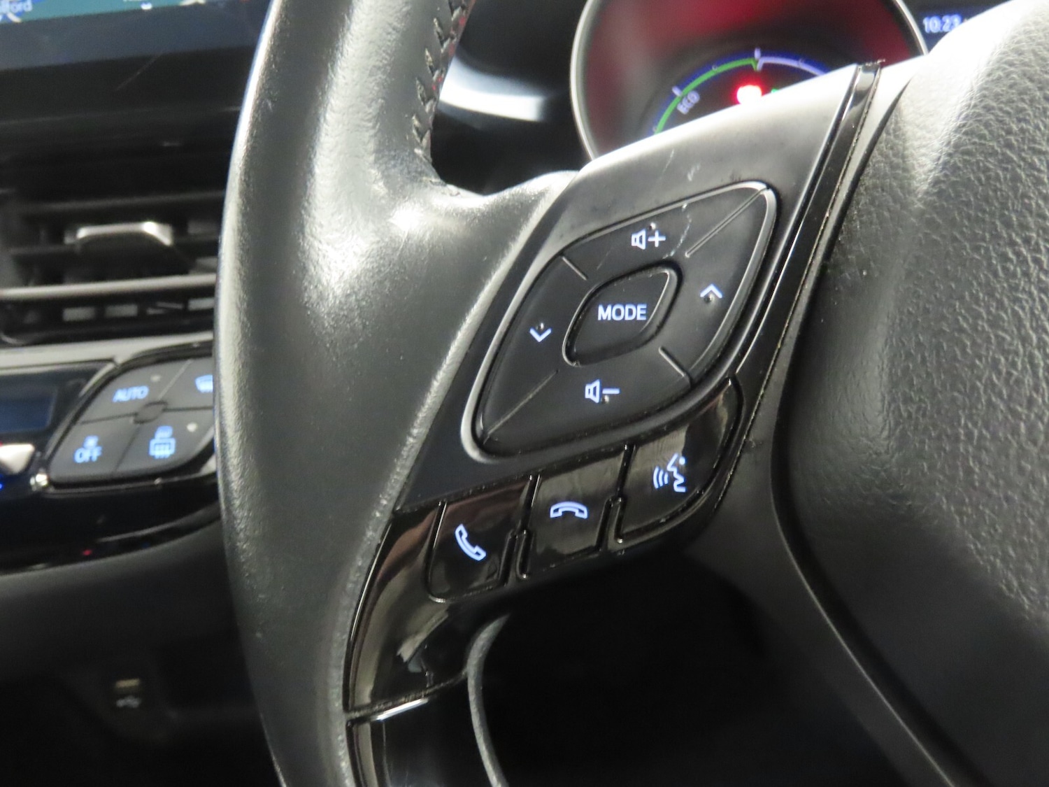 Used Toyota C-HR 2021 for sale - 76766176: Photo 20