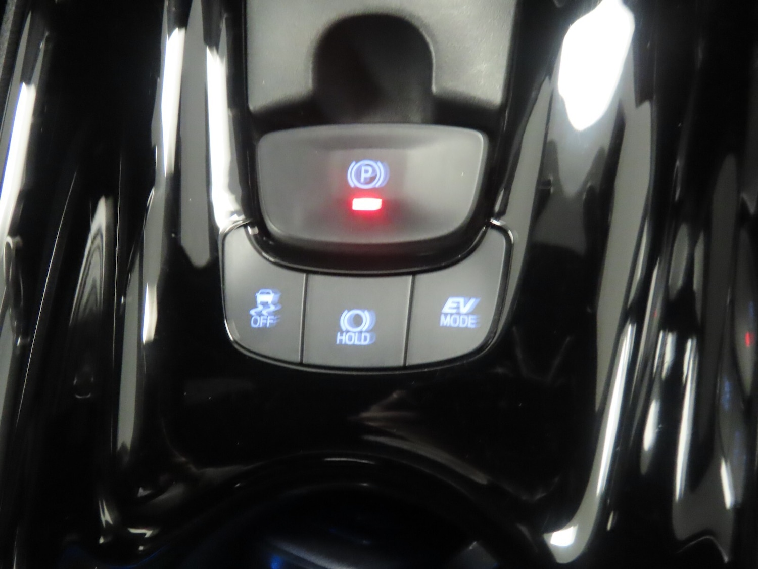 Used Toyota C-HR 2021 for sale - 76766176: Photo 27