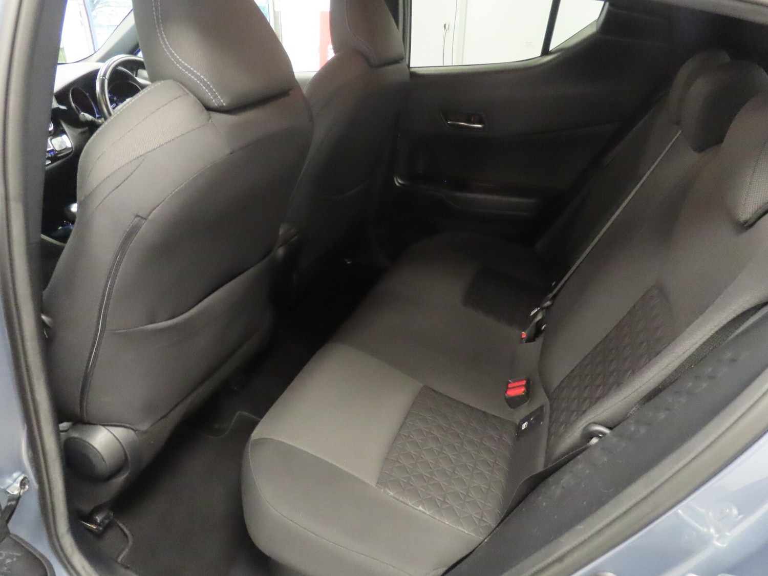 Used Toyota C-HR 2021 for sale - 76766176: Photo 36