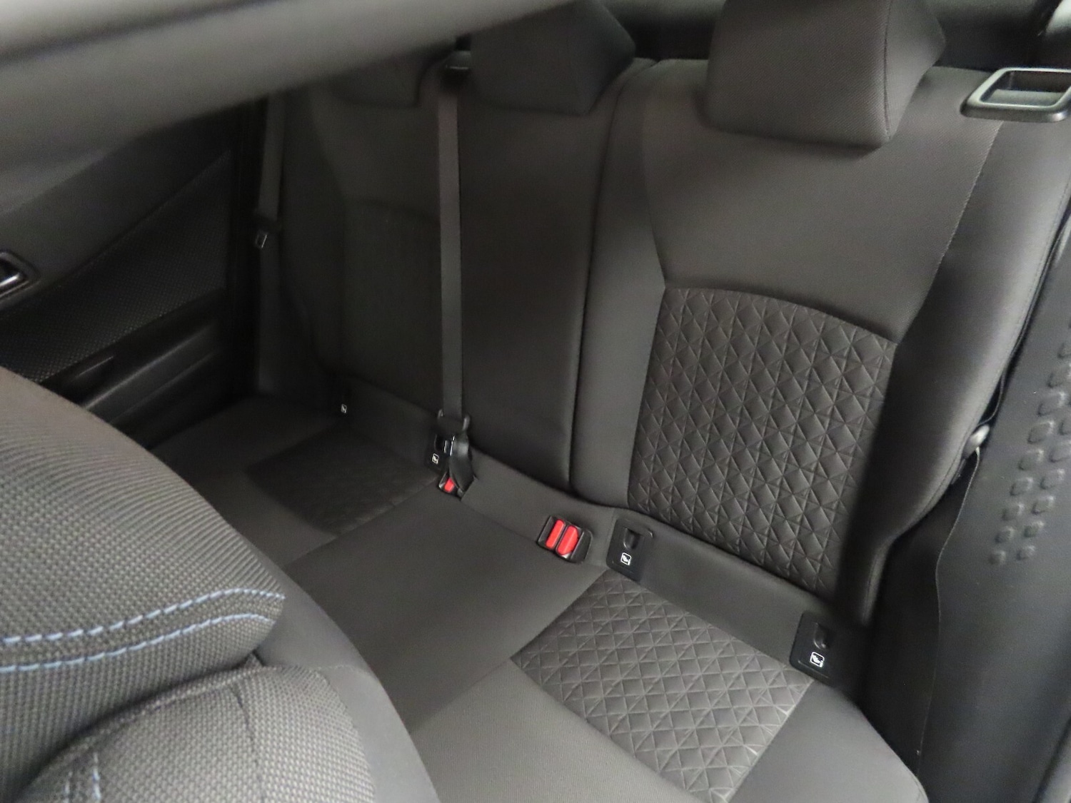 Used Toyota C-HR 2021 for sale - 76766176: Photo 37