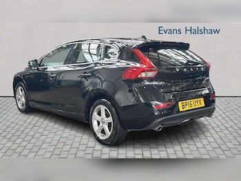 Used Volvo V40 2015 for sale - 79455736: Photo