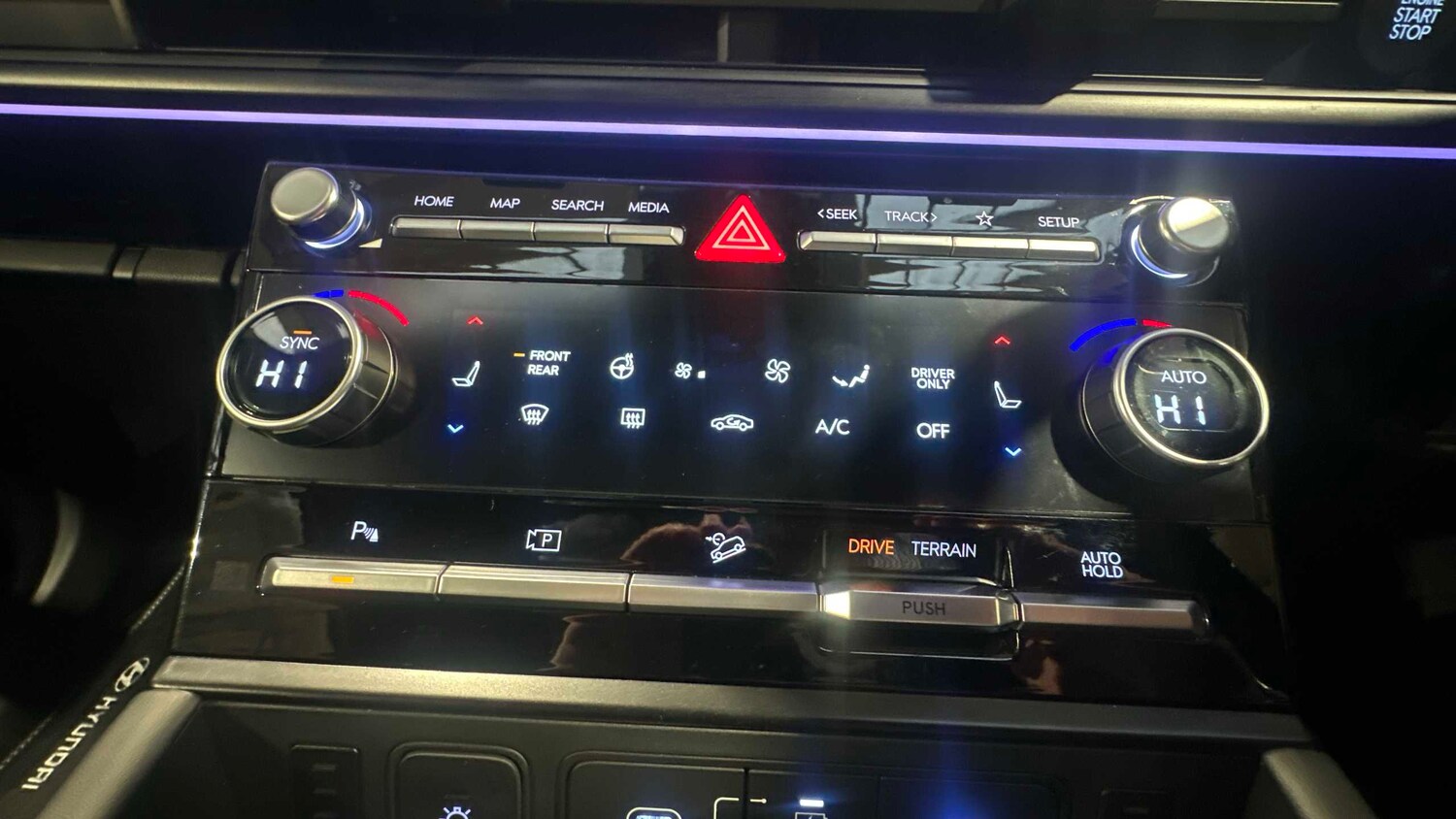 Used Hyundai Santa Fe 2025 for sale - 77859383: Photo 15