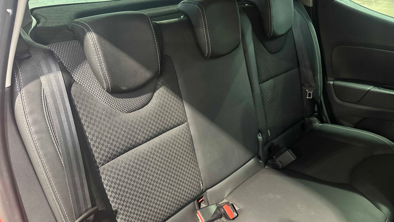 Used Renault Clio for sale - 77862445: Photo 12