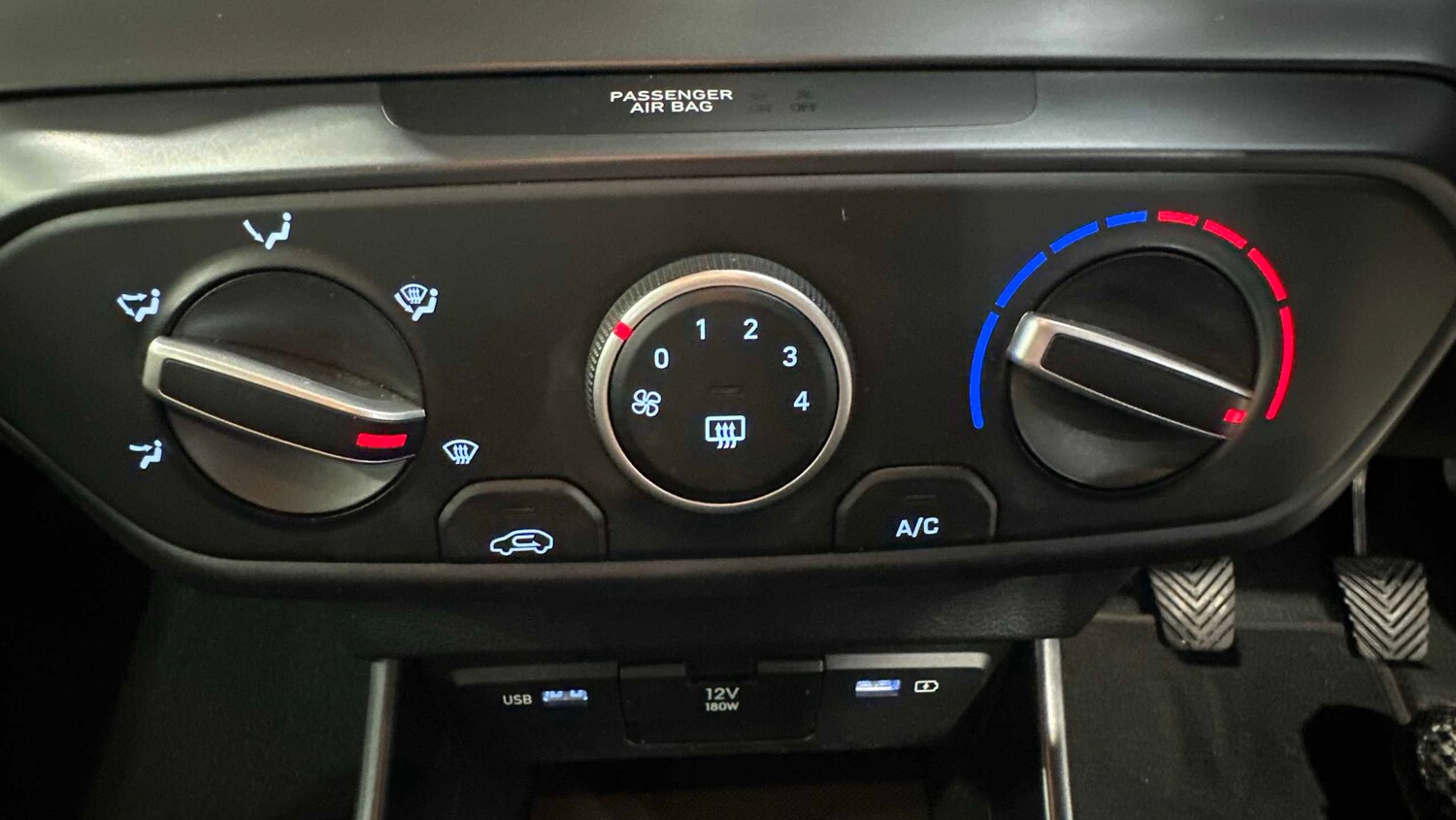 Used Hyundai i20 2023 for sale - 77857022: Photo 15