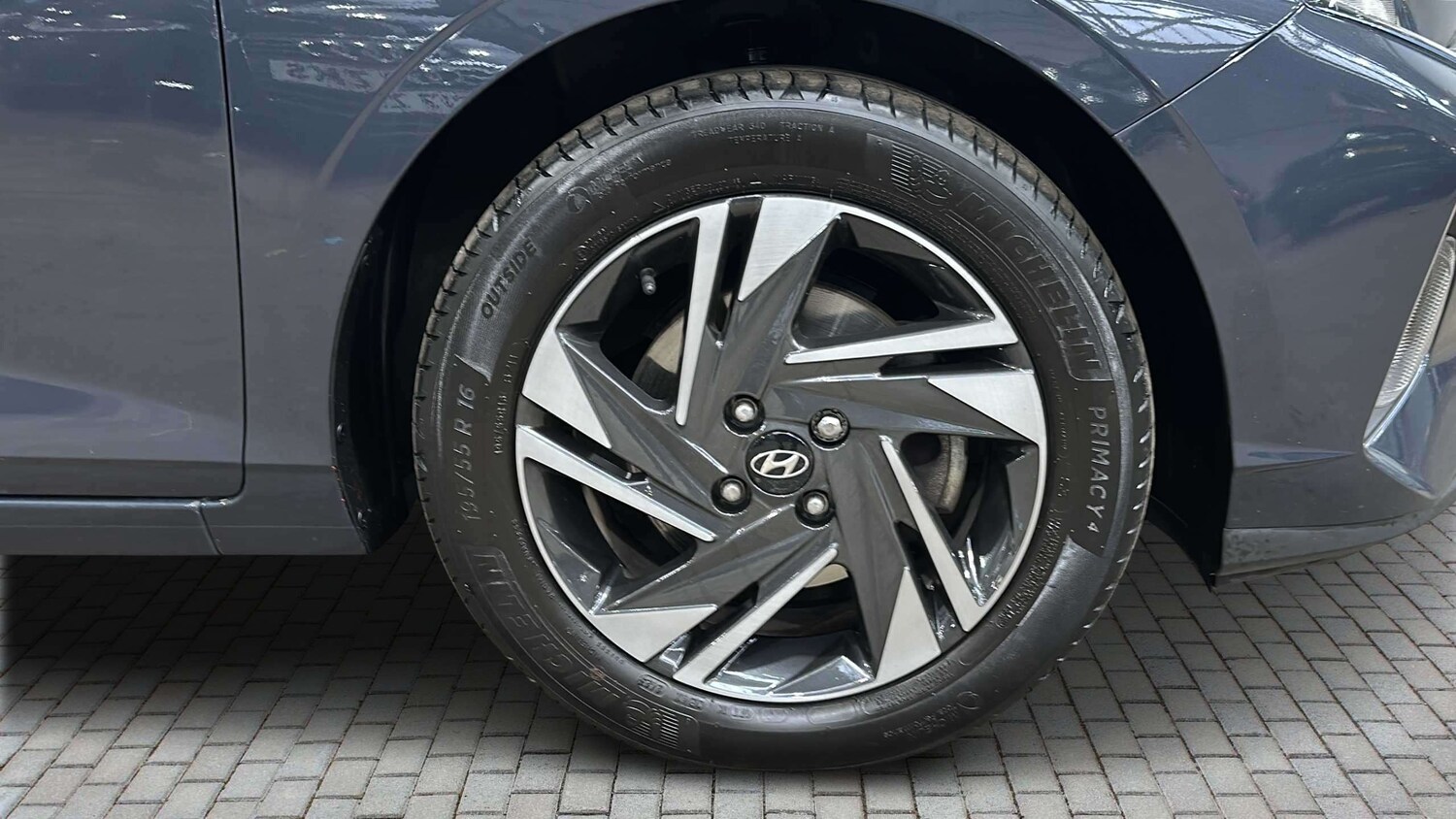 Used Hyundai i20 2023 for sale - 77857022: Photo 6