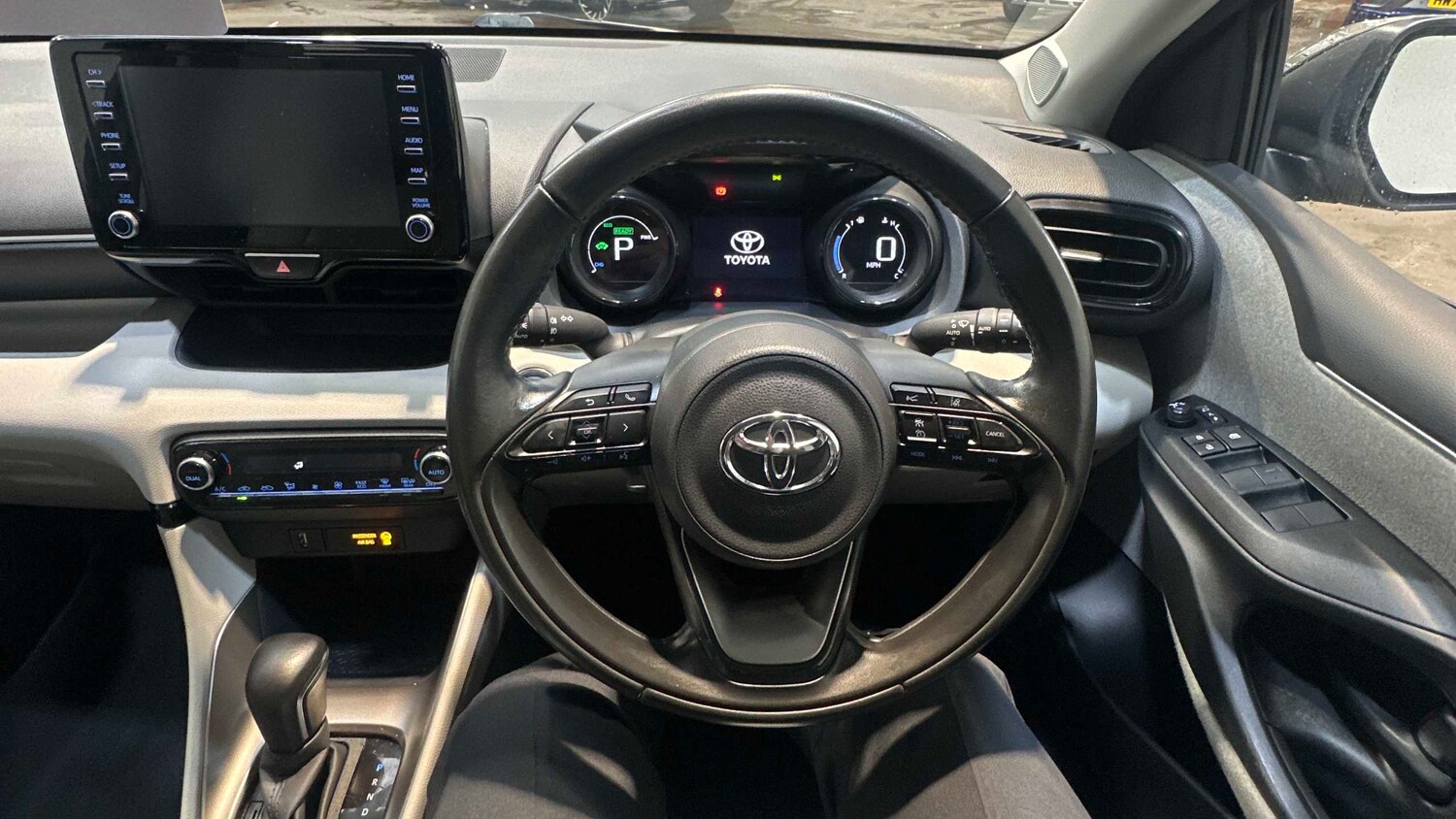 Used Toyota Yaris 2021 for sale - 77858945: Photo 8