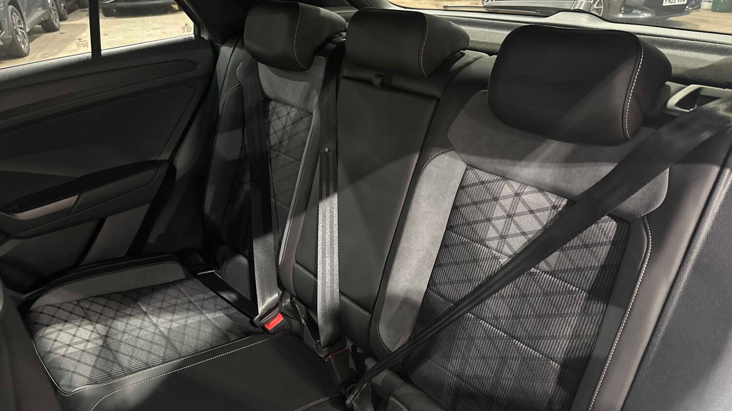 Used Volkswagen T-Roc for sale - 77860751: Photo 15