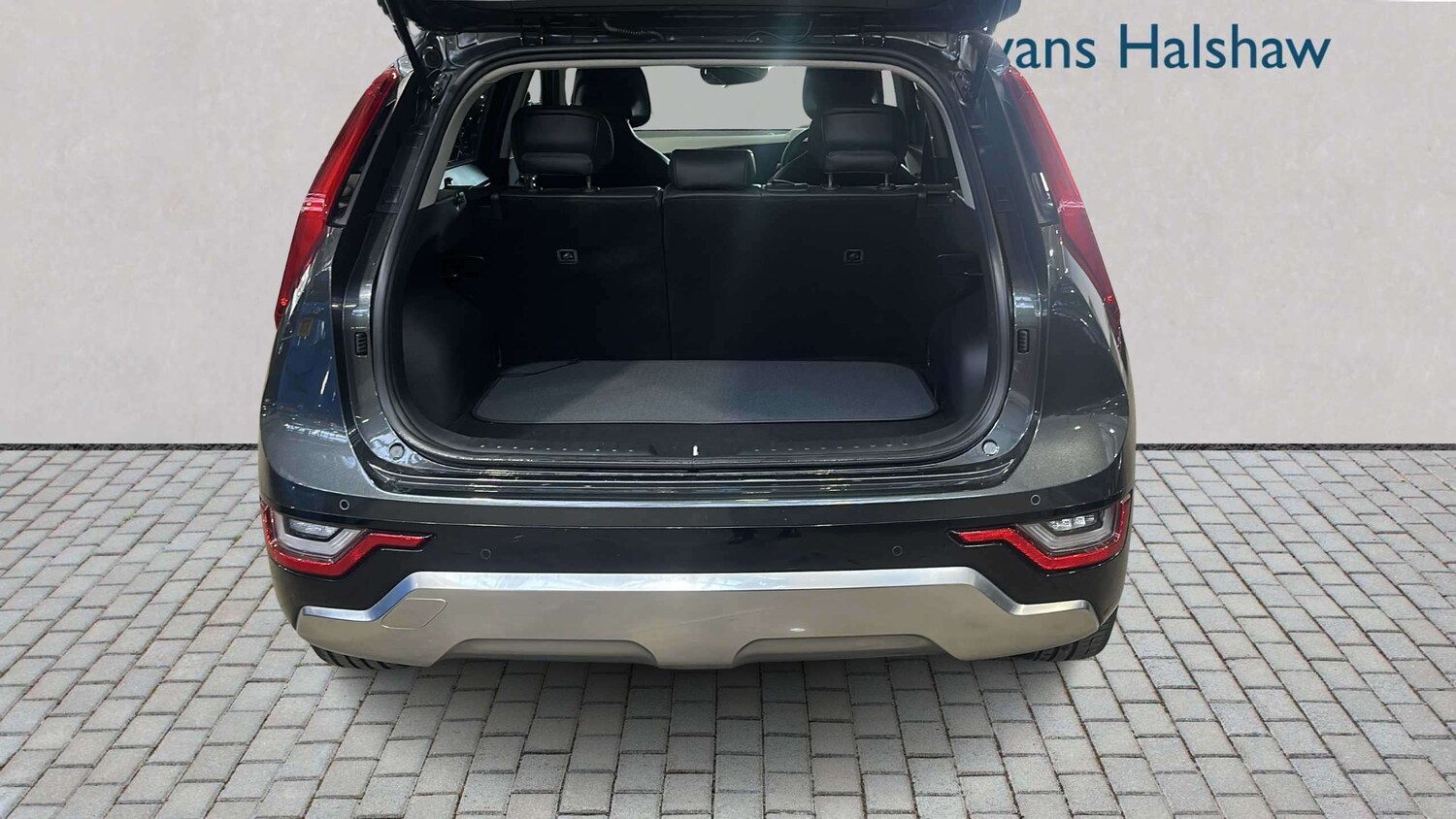 Used Kia Niro 2023 for sale - 77960990: Photo 7