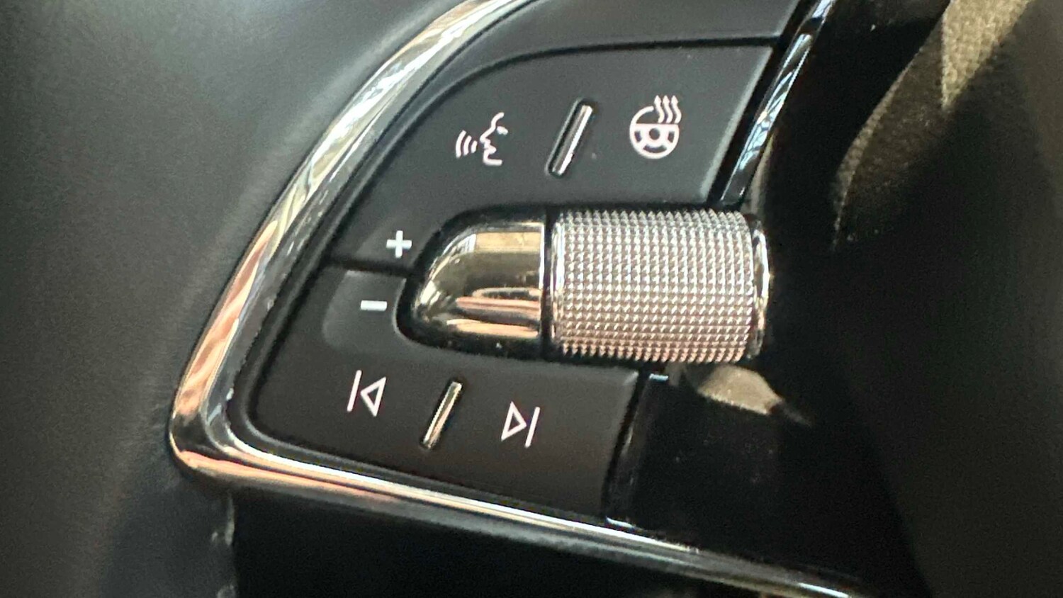 Used Skoda Karoq for sale - 77859387: Photo 16