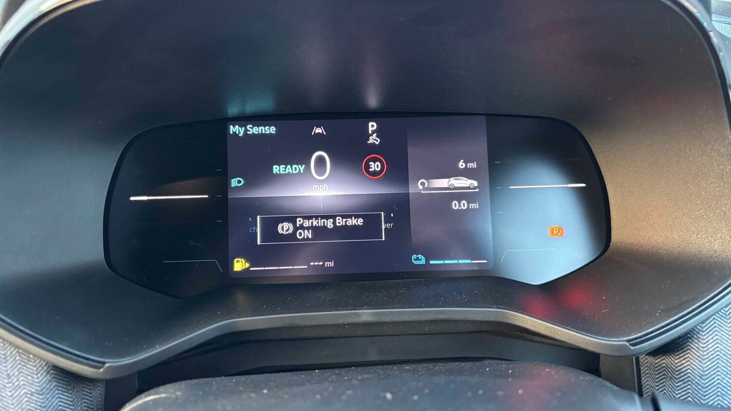 Used Renault Clio 2025 for sale - 77857920: Photo 26