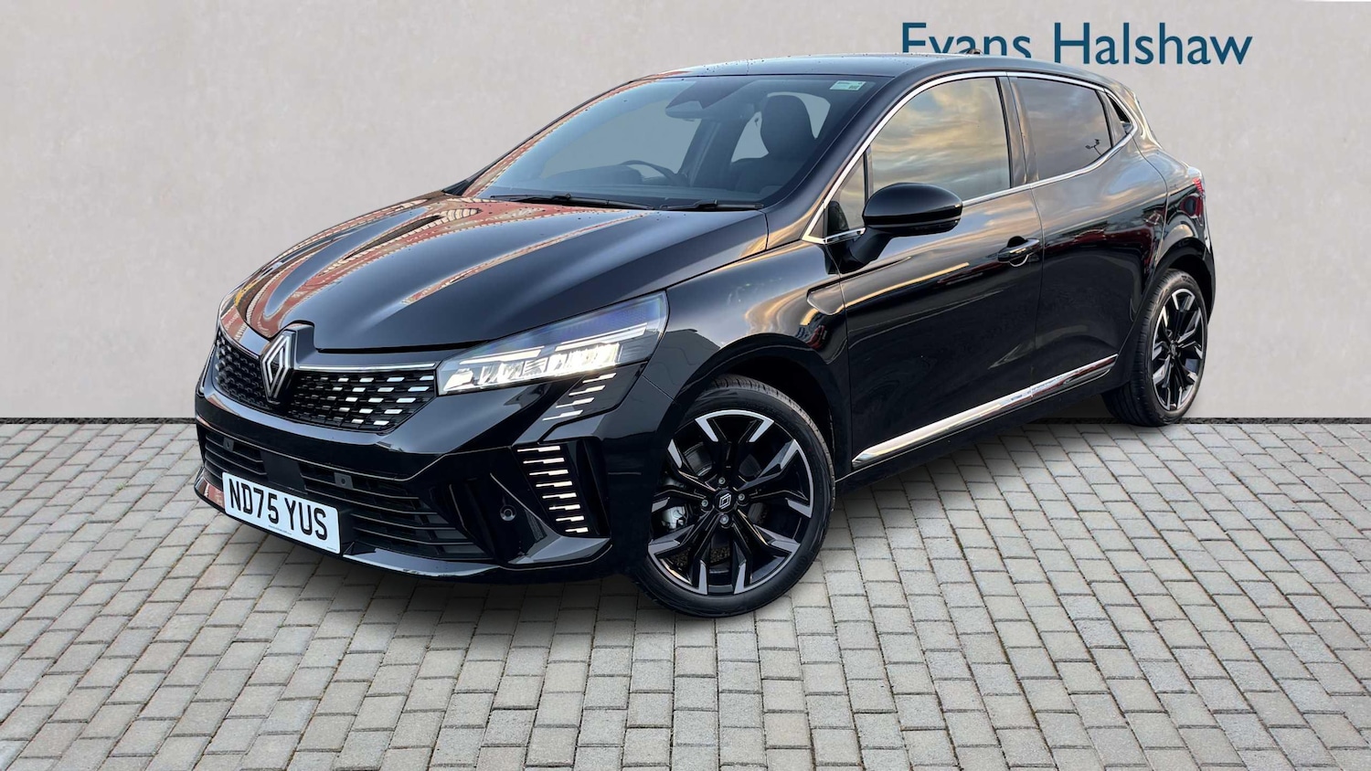 Used Renault Clio 2025 for sale - 77857920: Photo 3