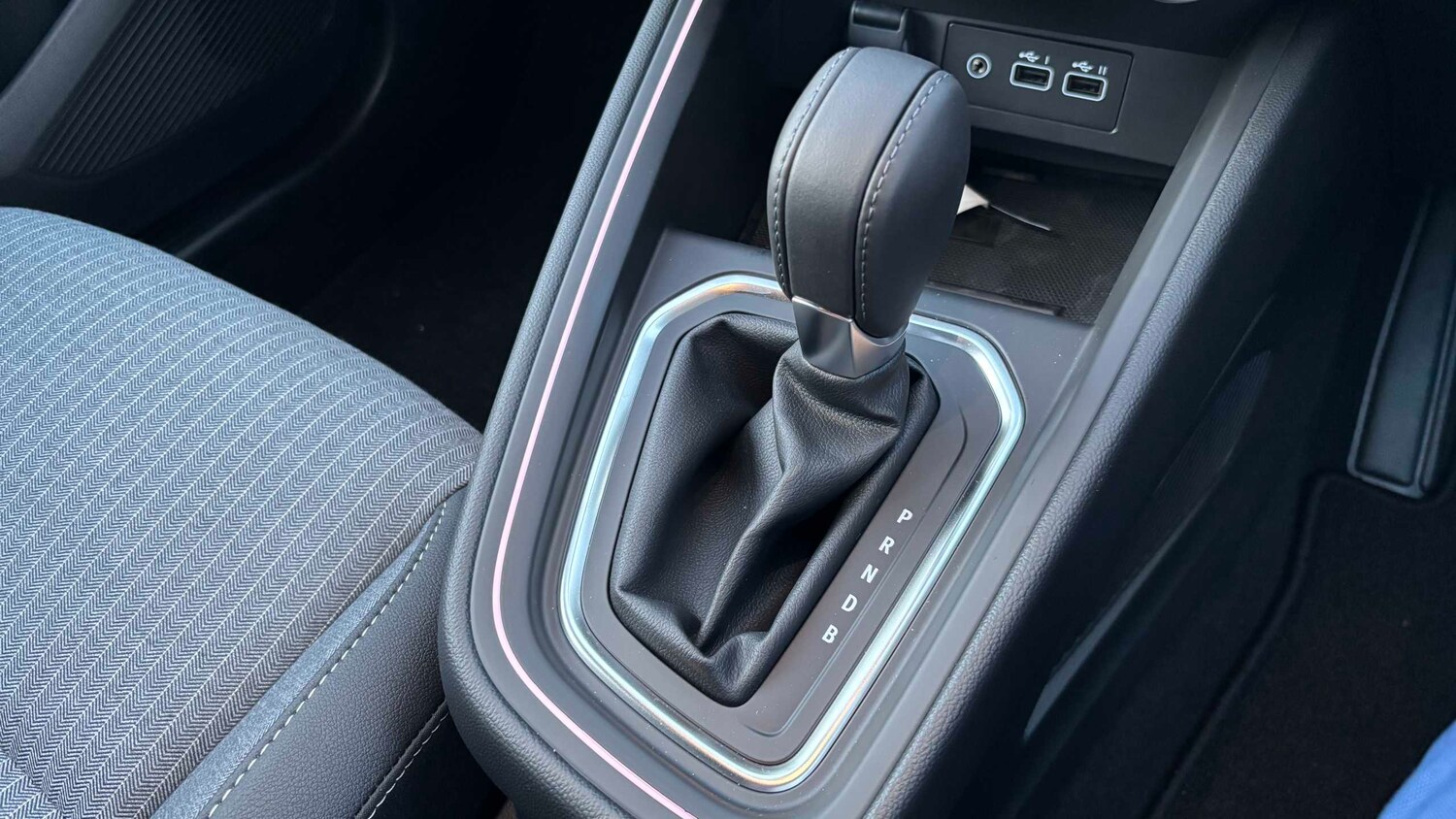 Used Renault Clio 2025 for sale - 77857920: Photo 31