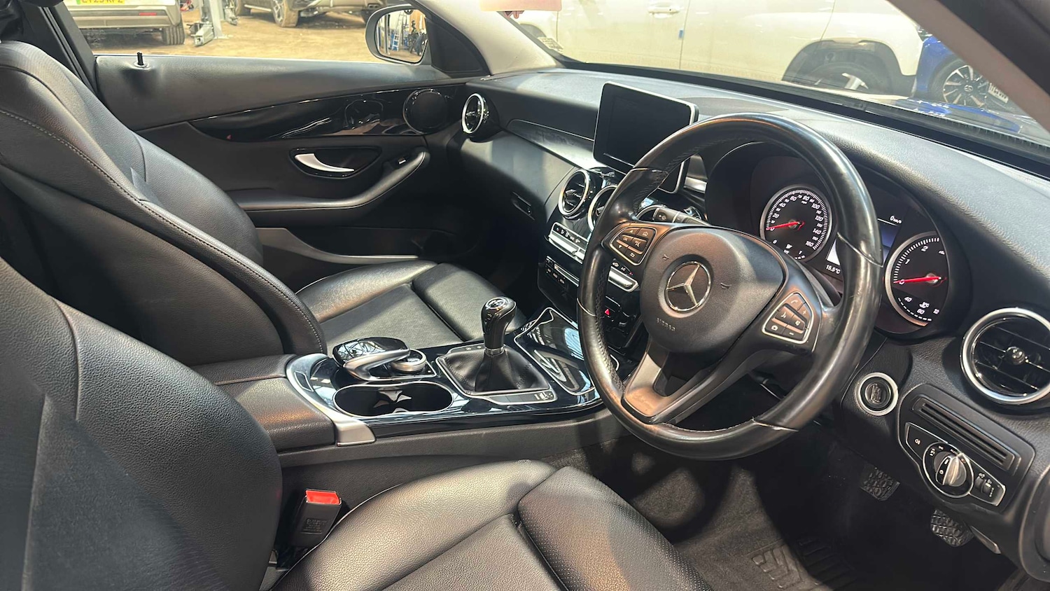 Used Mercedes-Benz C Class for sale - 77860362: Photo 8