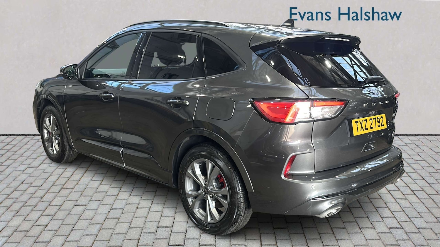 Used Ford Kuga 2024 for sale - 77857938: Photo 2