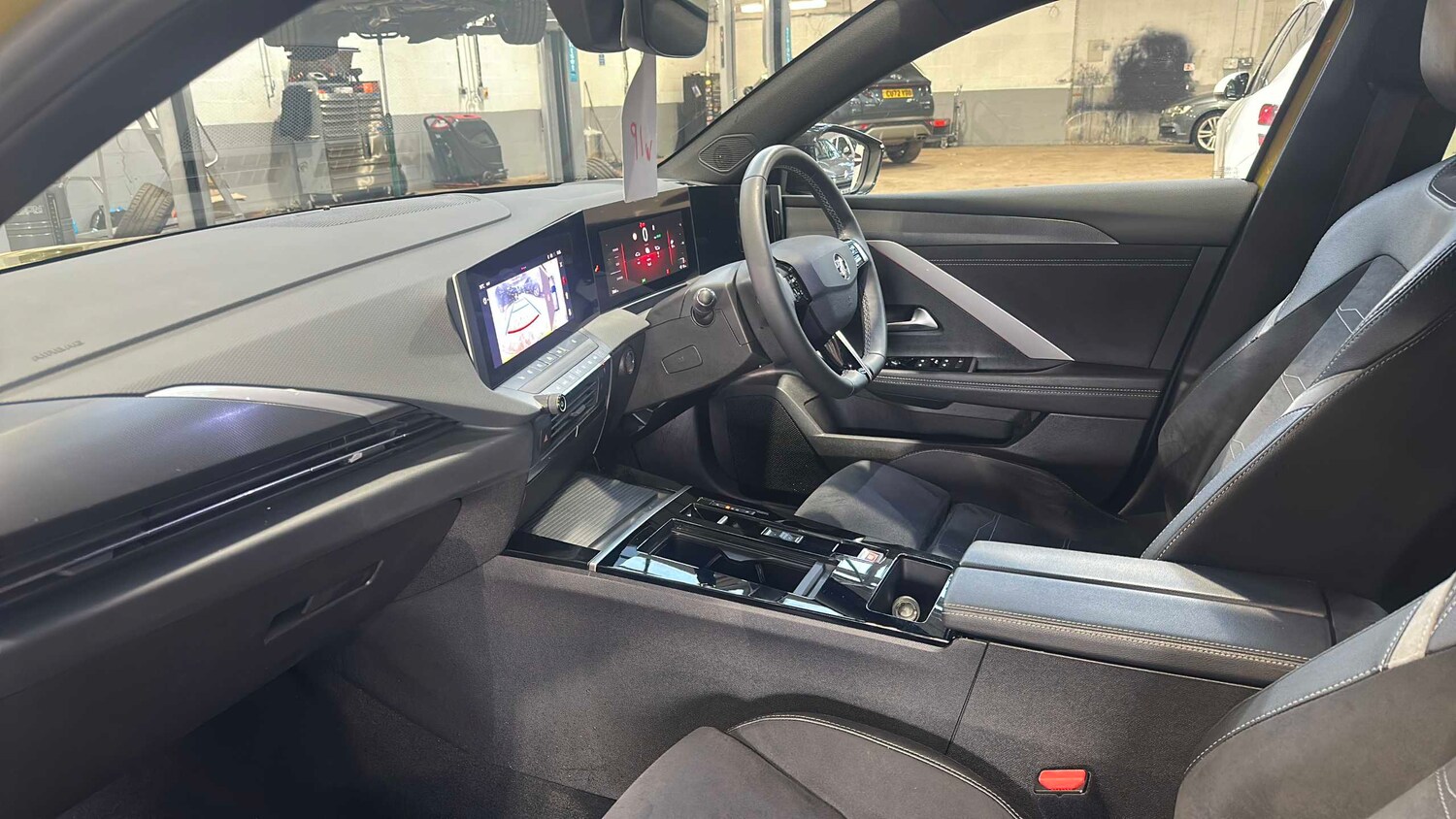 Used Vauxhall Astra 2024 for sale - 77856618: Photo 13