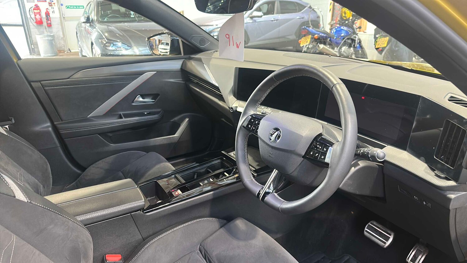 Used Vauxhall Astra 2024 for sale - 77856618: Photo 8