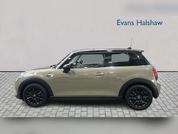Used MINI Hatch 2019 for sale - 79499479: Photo