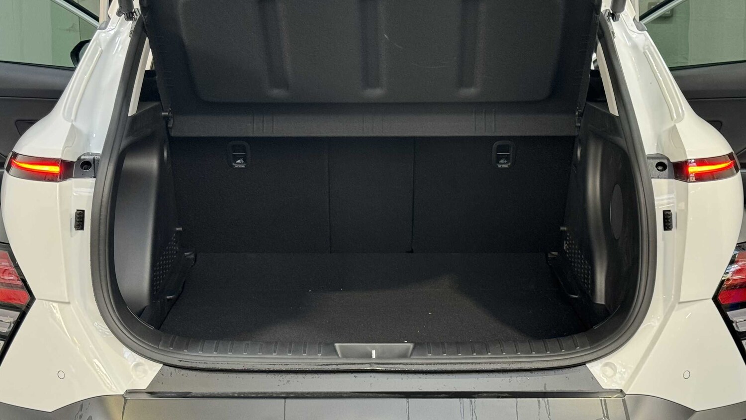 Used Hyundai KONA 2025 for sale - 77856960: Photo 10