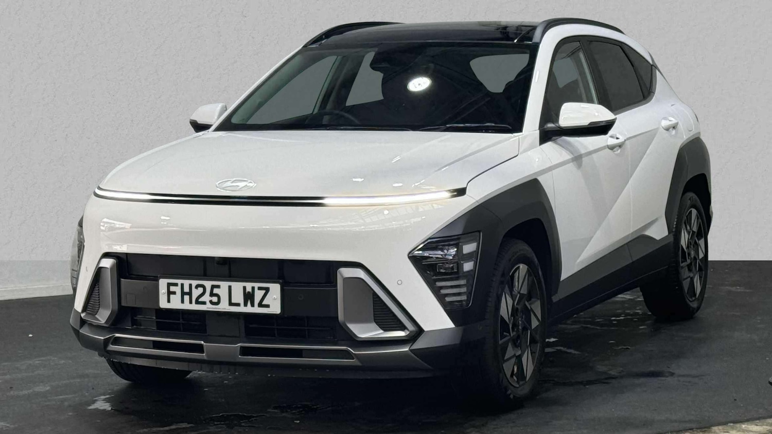 Used Hyundai KONA 2025 for sale - 77856960: Photo 3