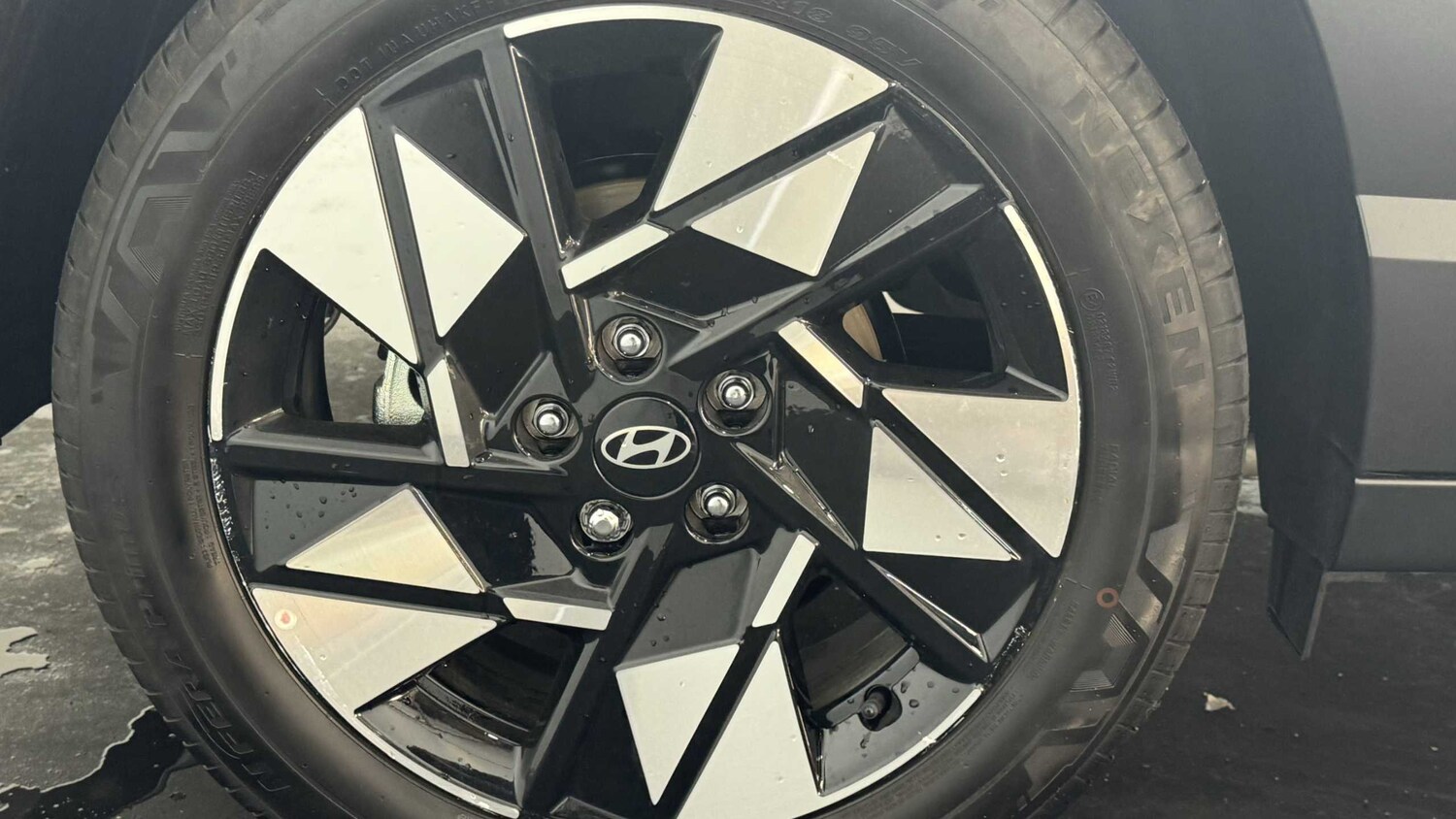 Used Hyundai KONA 2025 for sale - 77856960: Photo 30