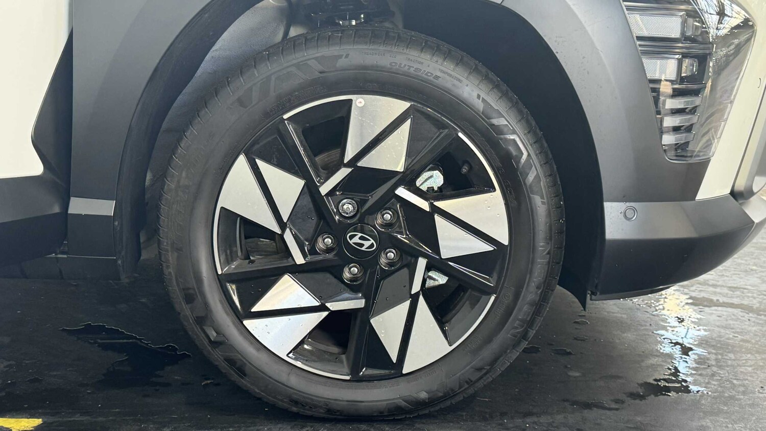 Used Hyundai KONA 2025 for sale - 77856960: Photo 31