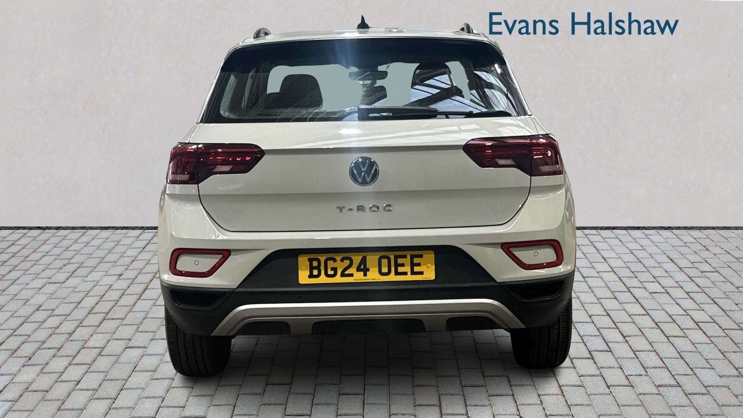 Used Volkswagen T-Roc for sale - 77859877: Photo 5
