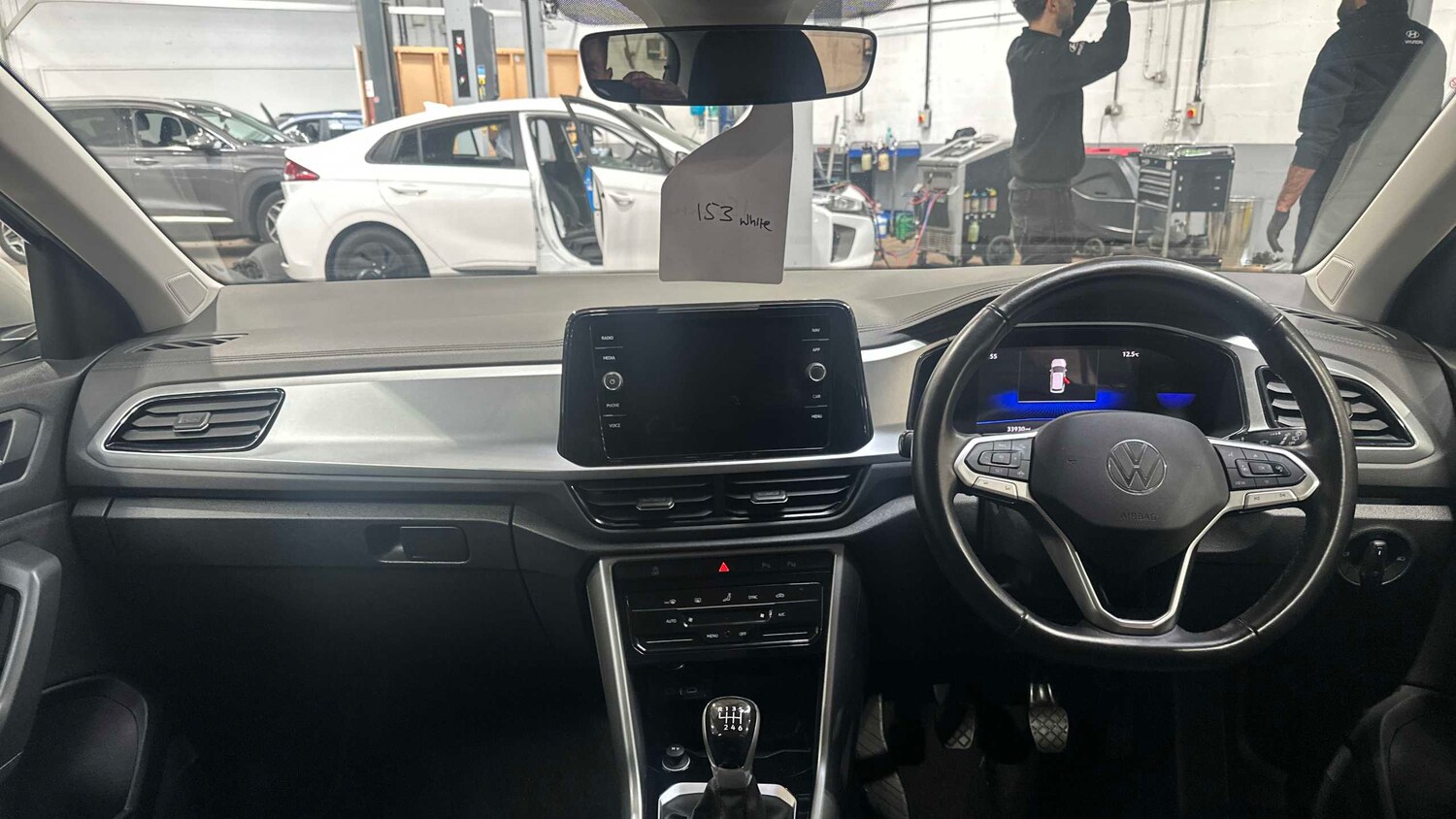 Used Volkswagen T-Roc for sale - 77859877: Photo 9