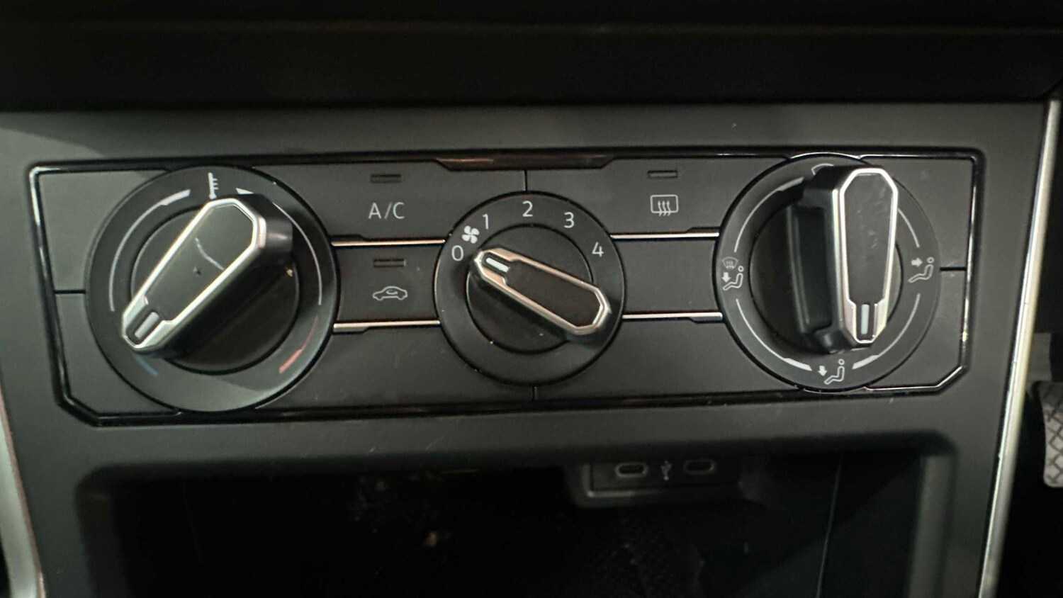 Used Volkswagen Taigo for sale - 77857958: Photo 15