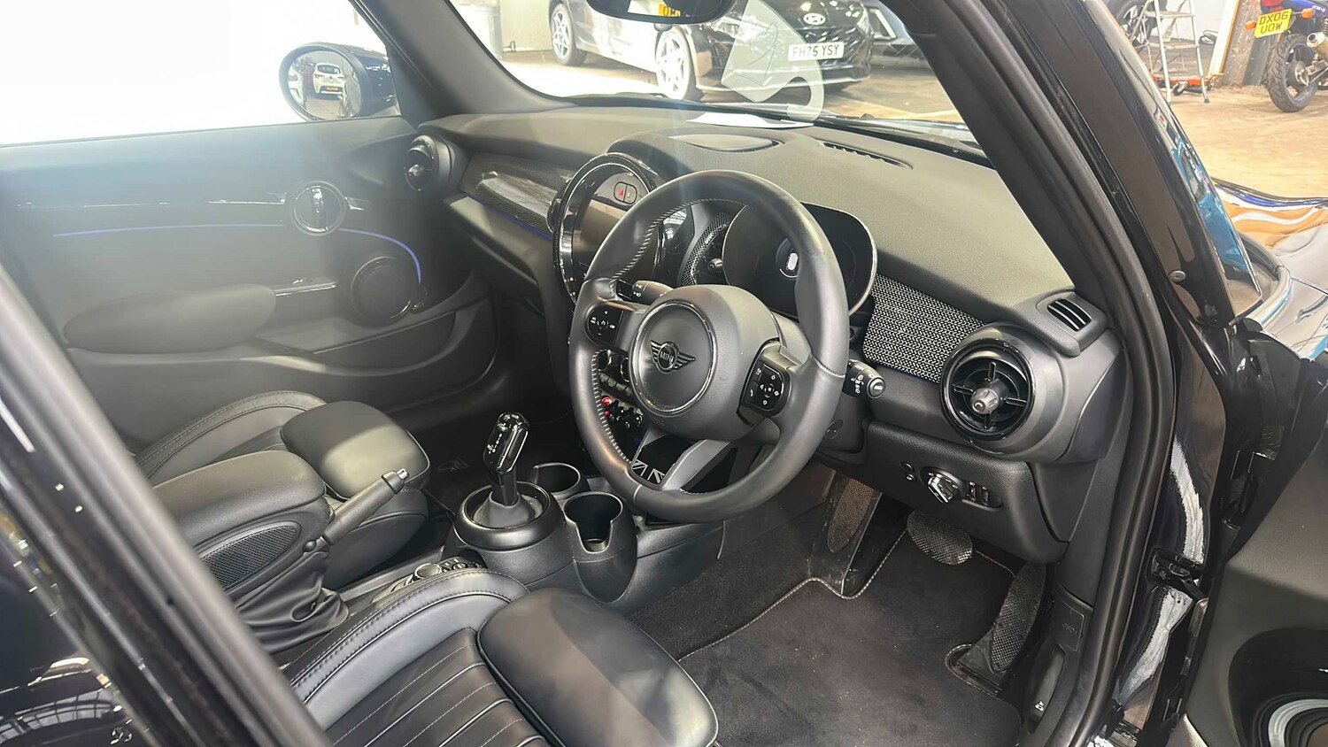 Used MINI Hatch 2024 for sale - 77858184: Photo 8