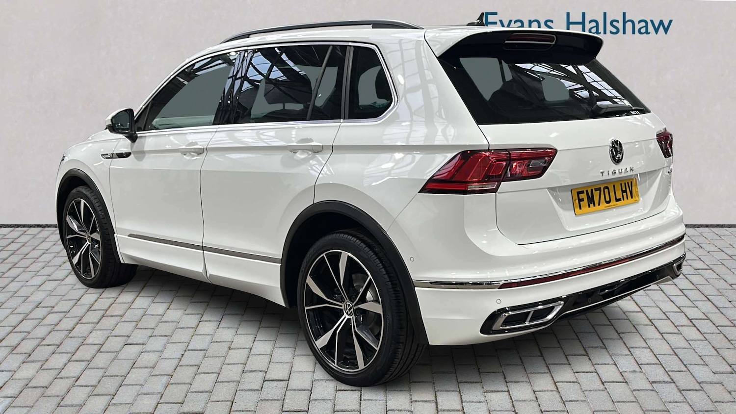 Used Volkswagen Tiguan 2020 for sale - 77859222: Photo 2