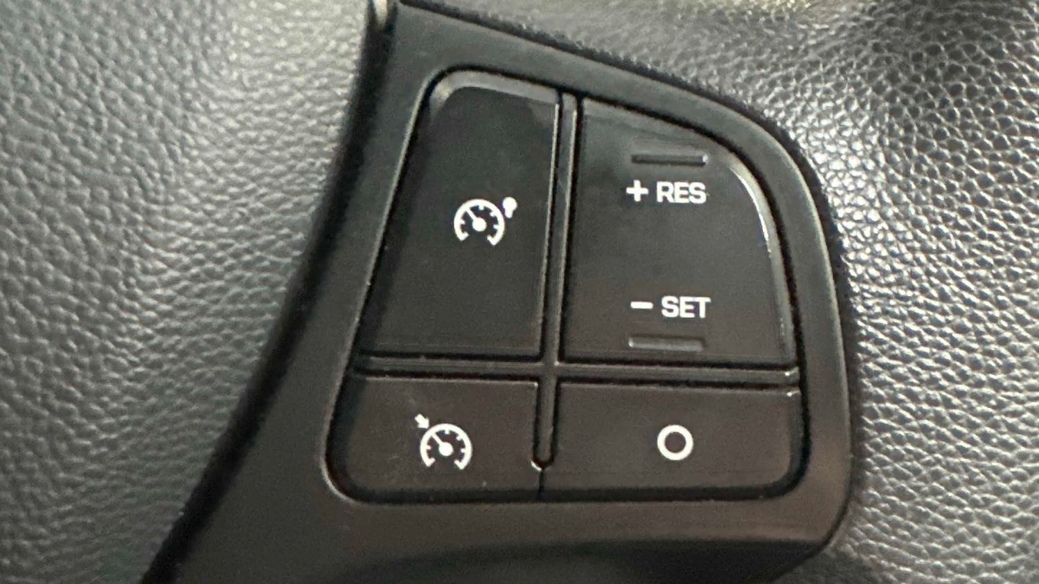 Used Hyundai i10 for sale - 77862278: Photo 15