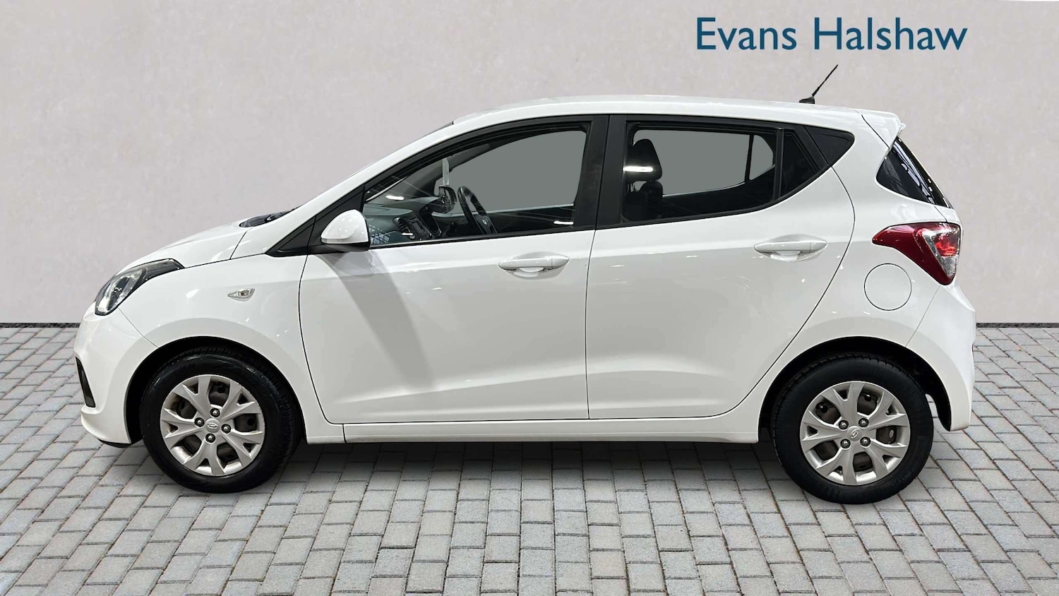 Used Hyundai i10 for sale - 77862278: Photo 3