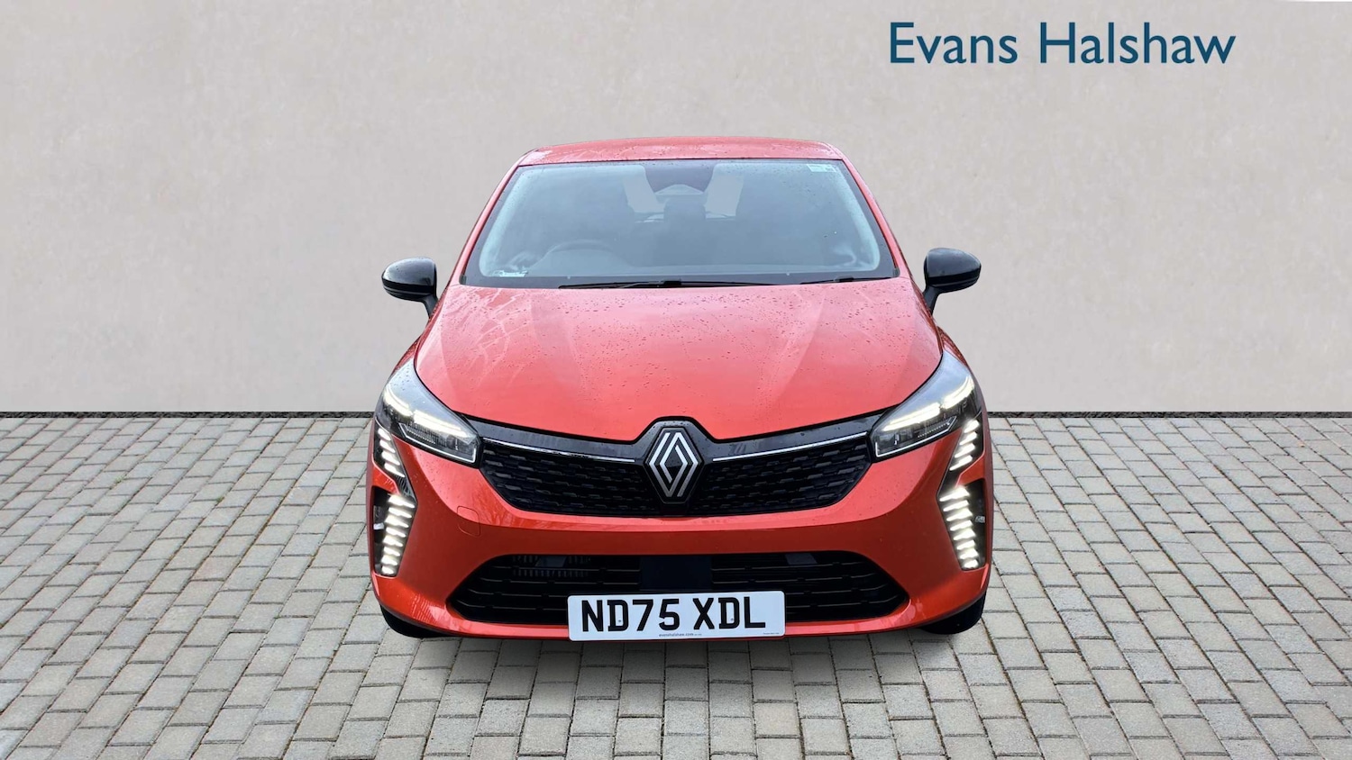 Used Renault Clio 2025 for sale - 77856619: Photo 2