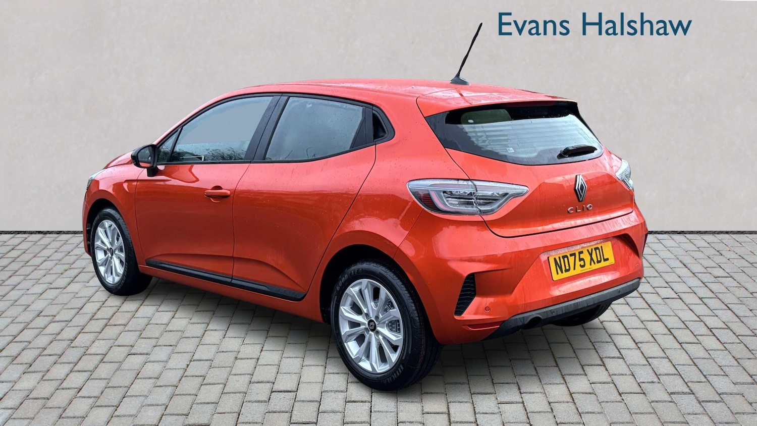 Used Renault Clio 2025 for sale - 77856619: Photo 5